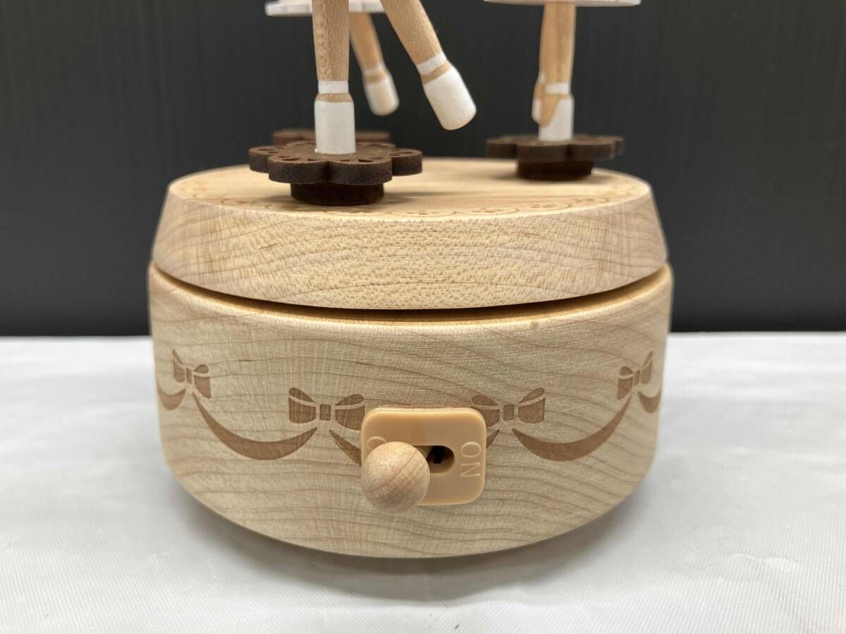 オルゴール wooderful life サンリオ WOODEN MUSIC BOX 白鳥の湖 回転