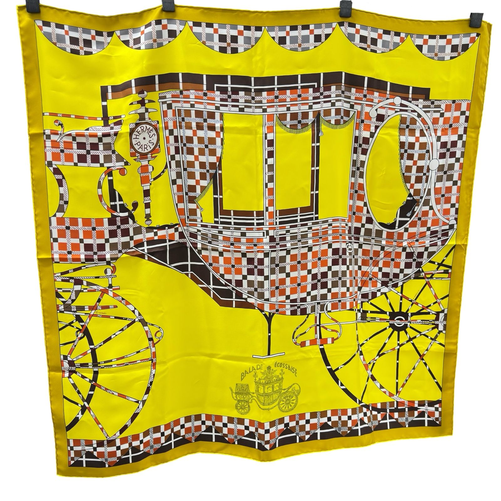 エルメス HERMES カレ90 BALADE ECOSSAISE イエロー/マルチカラー シルク レディース スカーフ 28,600円
