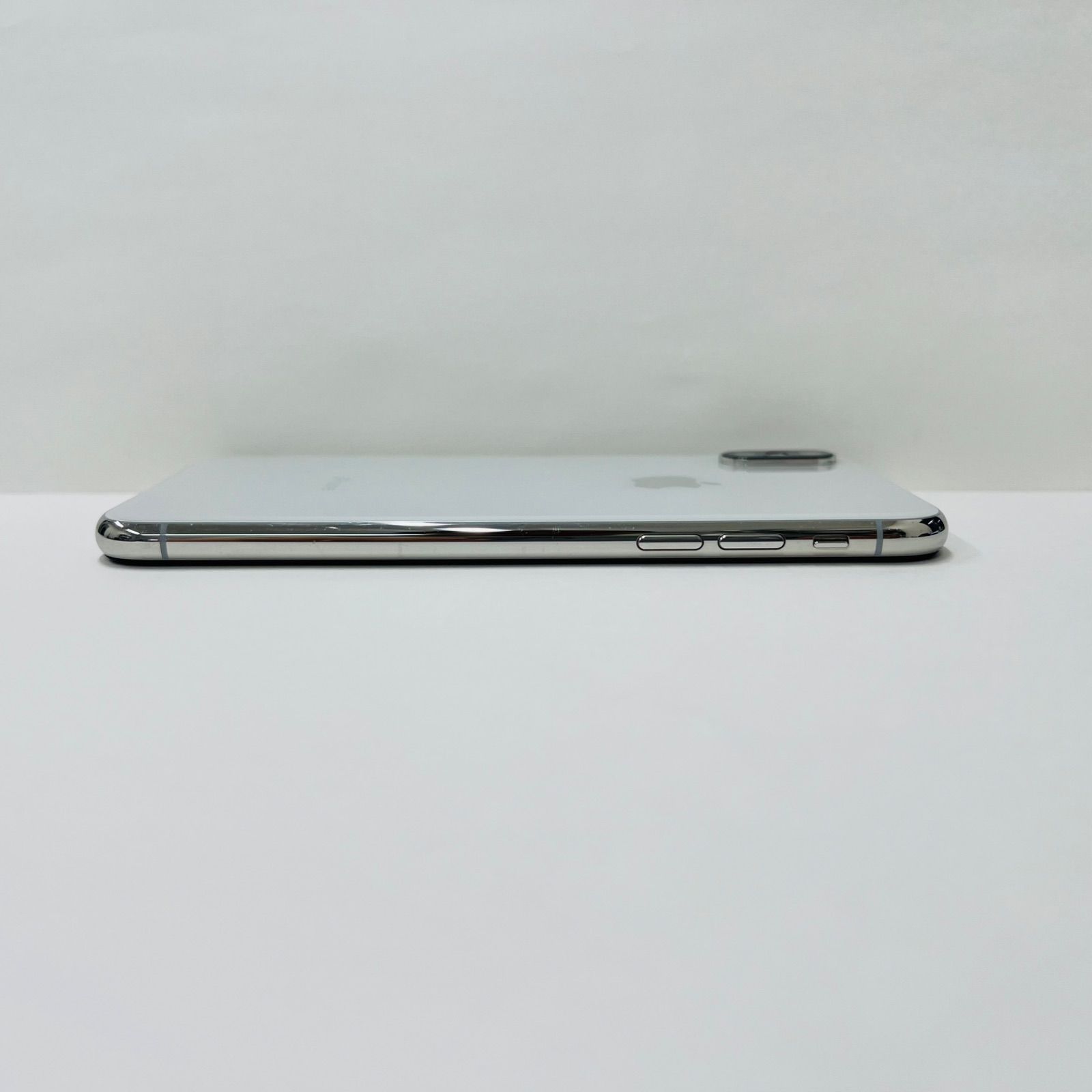 iPhone XS 64GB シルバー SIMフリー バッテリー92% - メルカリ