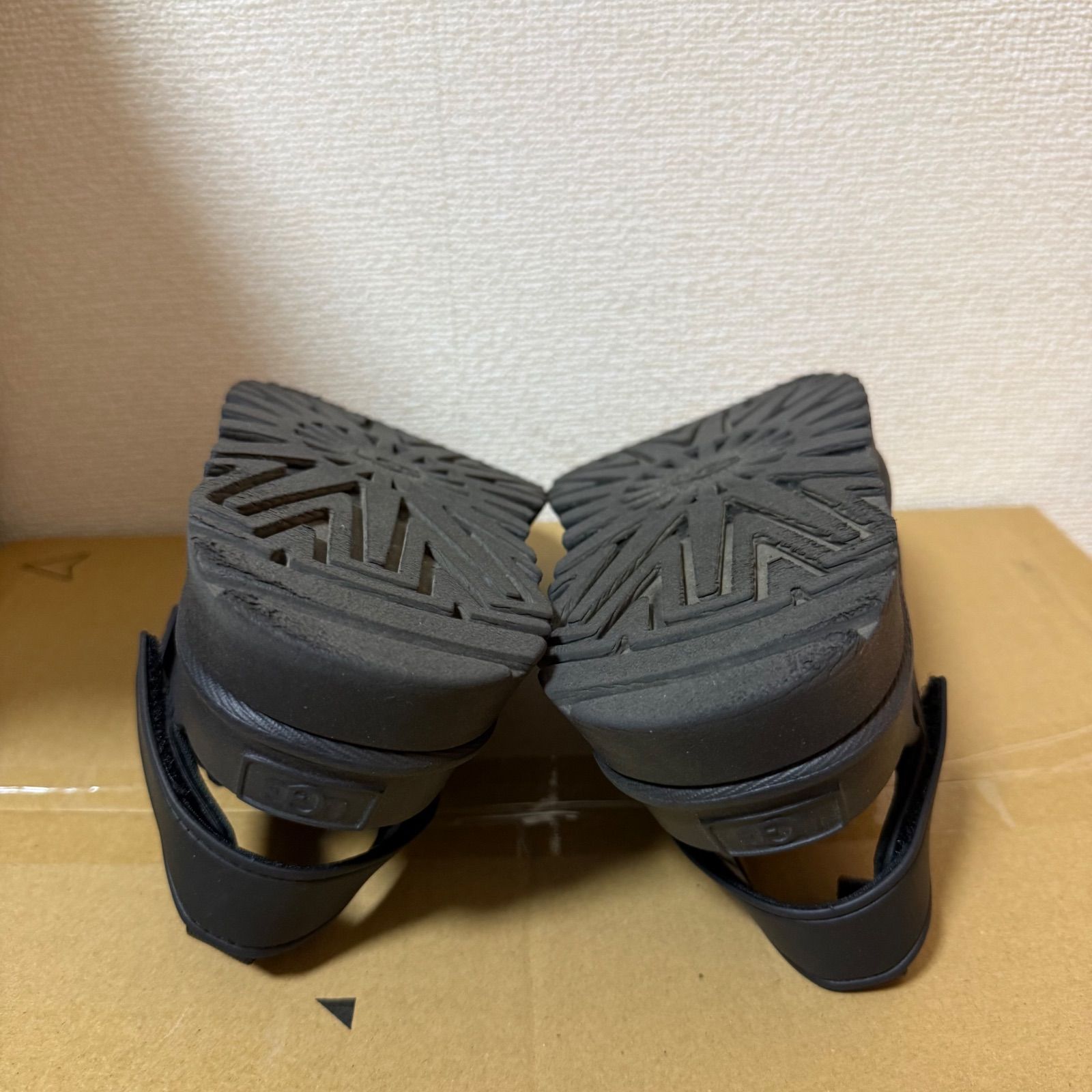 UGG GOLDENGLOW BLACK アグ ゴールデングロウ ブラック BLACK 黒 23cm