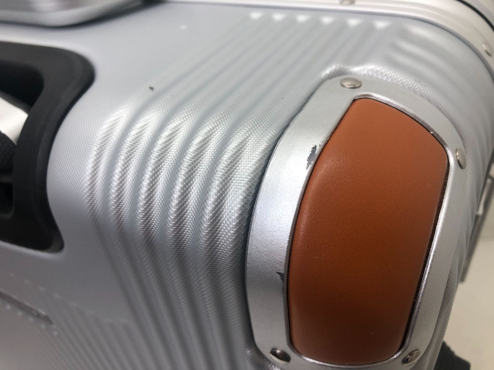 A）美品！SWISS MILITARY スイスミリタリー プレミアム Cタイプ 64L SM