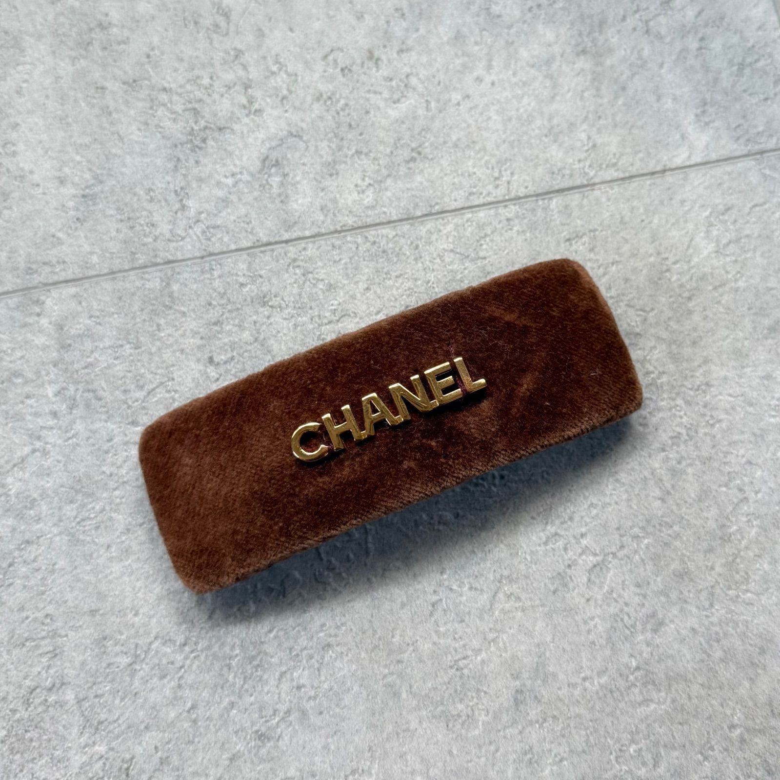 CHANEL シャネル ロゴバレッタ ヘアアクセリー クリップ ベロア