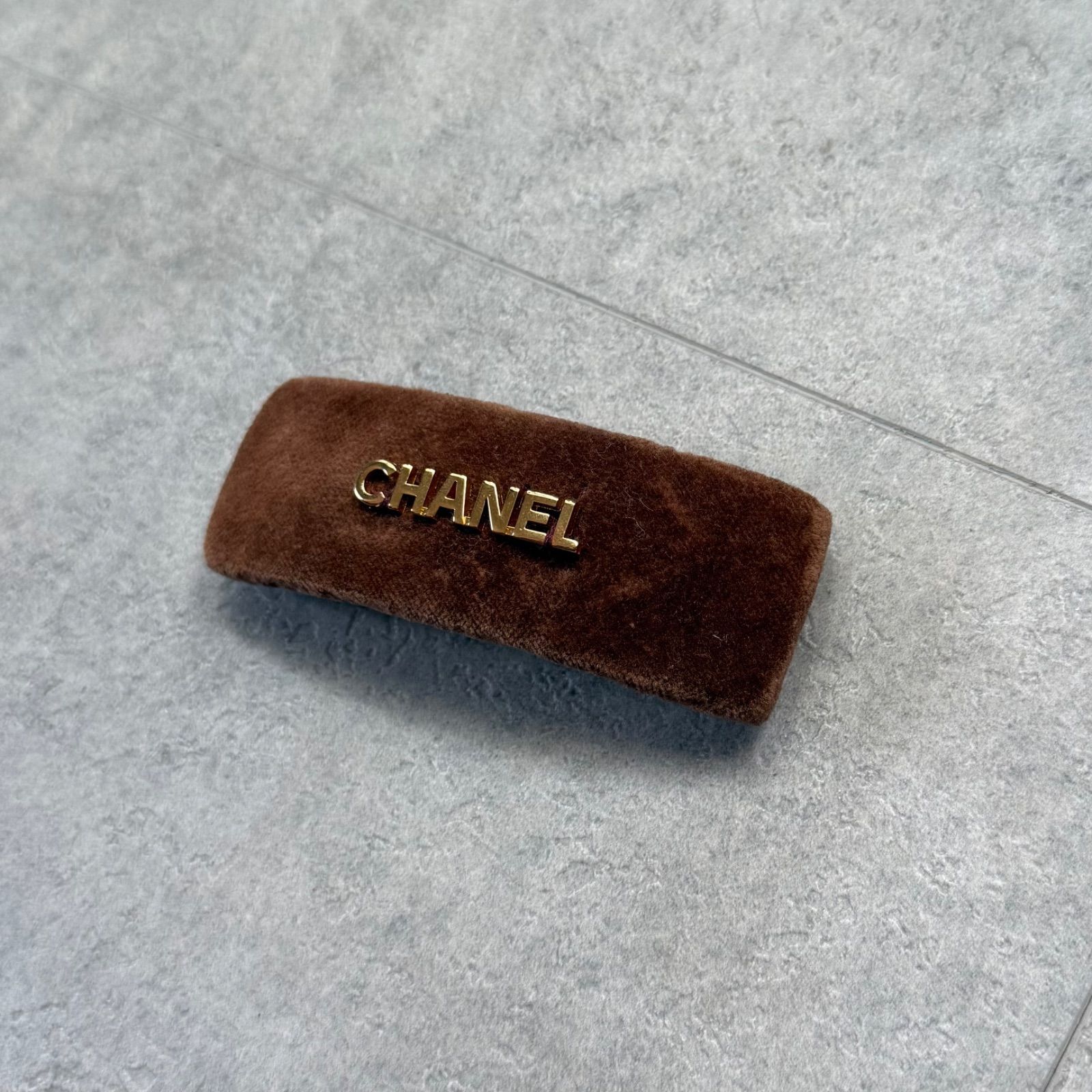 CHANEL シャネル ロゴバレッタ ヘアアクセリー クリップ ベロア