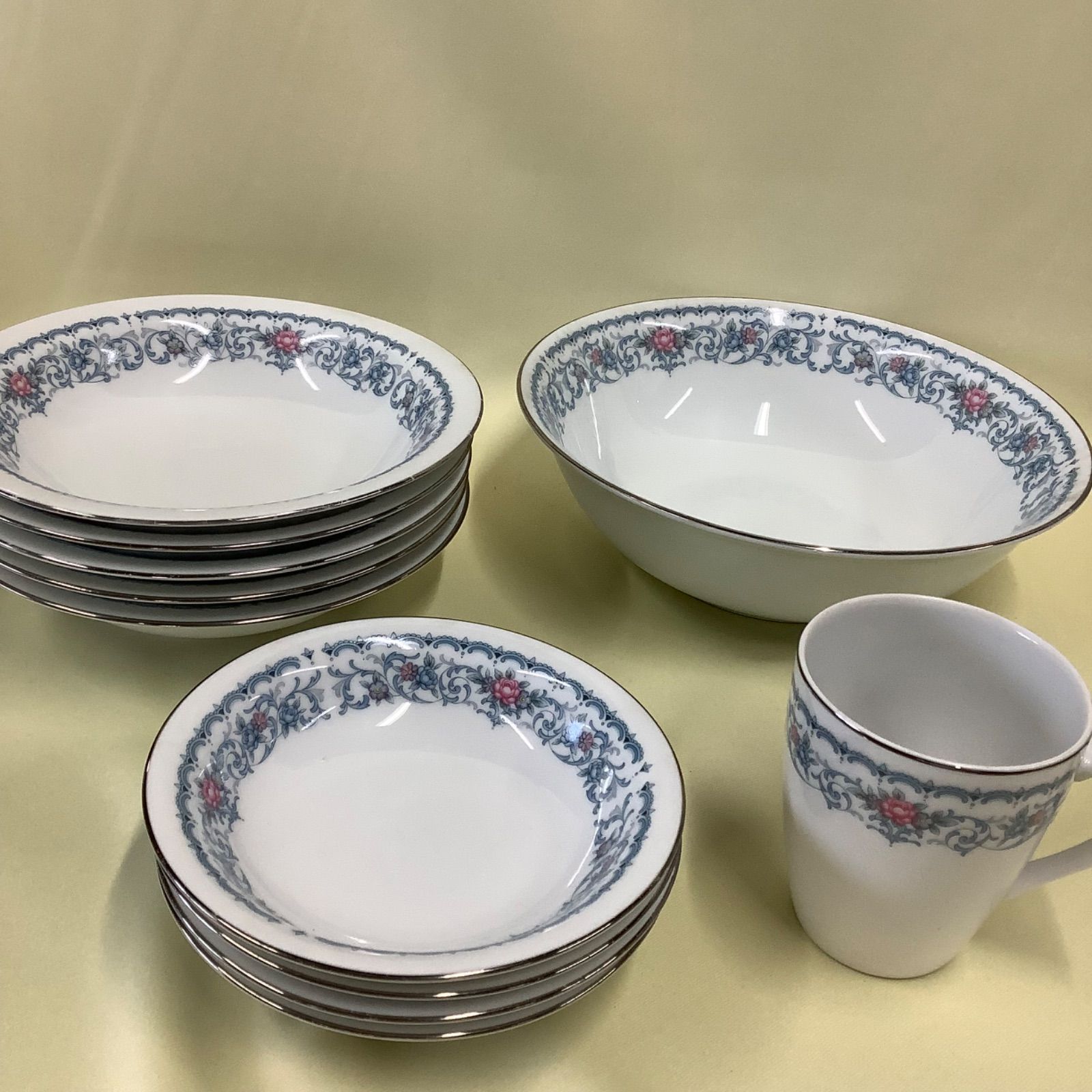 ノリタケ ロマンブルー 食器セット マグカップ1客 フルーツ皿4枚