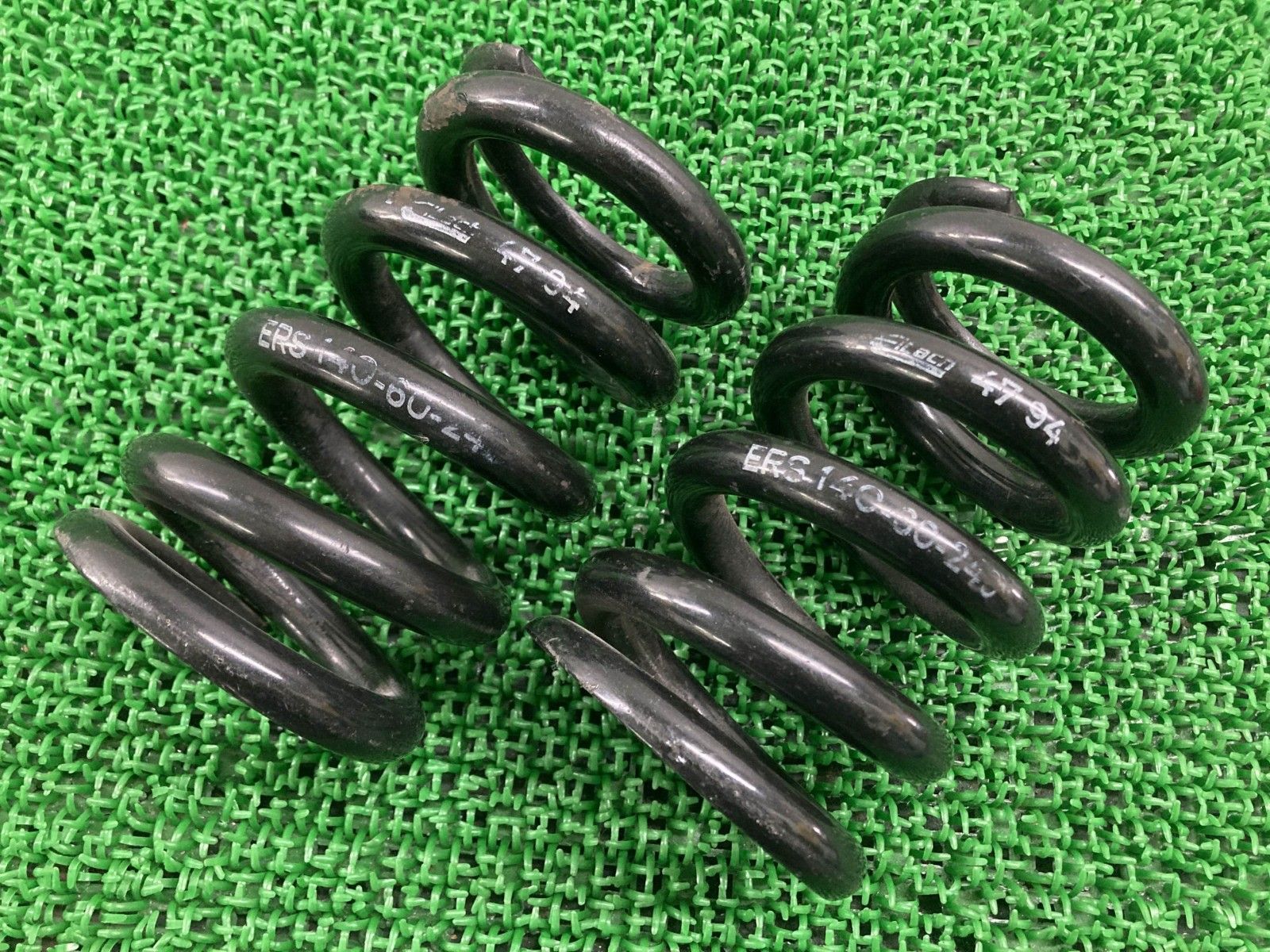 アイバッハ製 サスペンションスプリング 左右 ERS-140-60-240 社外 中古 Eibach Rs