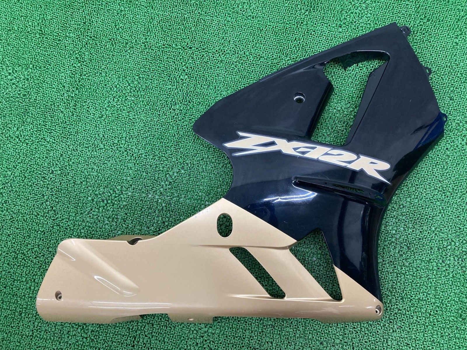 ZX-12R サイドカウル 右 黒M/金 55028-1428 カワサキ 純正 中古 ZX1200B ZXT20B Pz