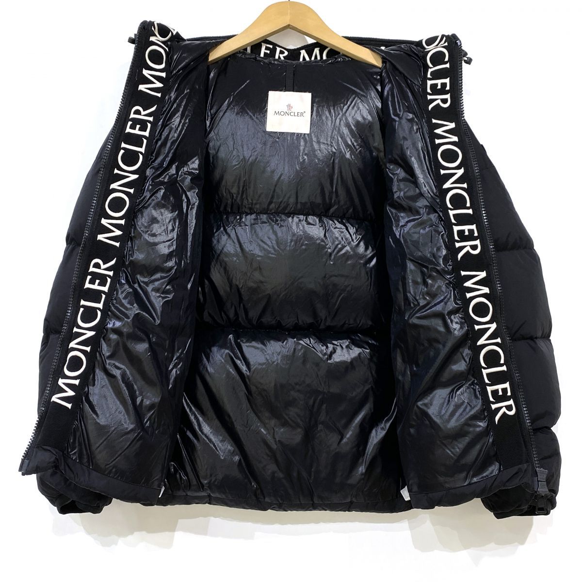MONCLER モンクレール MONTCLA GIUBBOTTO DOWN JACKET モンクラ ダウン