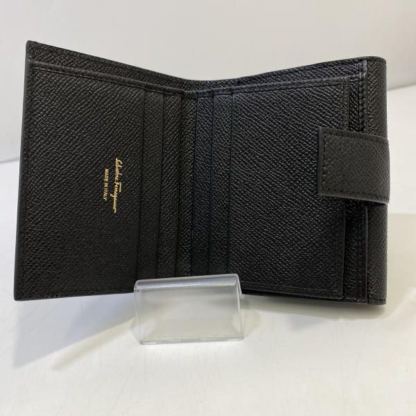 【現行品】サルヴァトーレフェラガモ ヴァラ リボン 二つ折り 長財布 ブラック 中古】SalvatoreFerragamo ヴァラリボン 二つ折り財布 22A926 ブラック