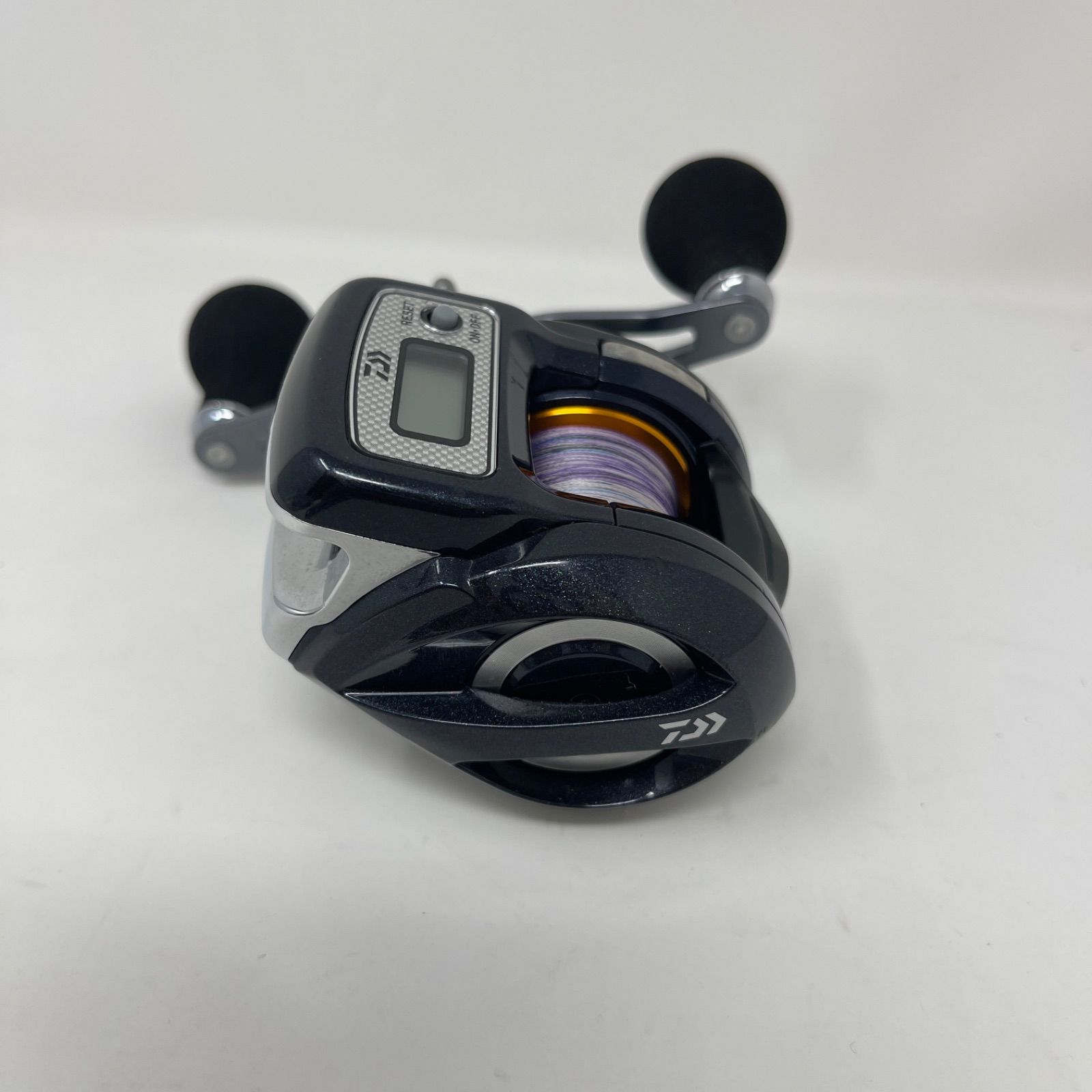 美品⭐︎即購入OK DAIWA LIGHT GAME ICV 150H 両軸リール - メルカリ