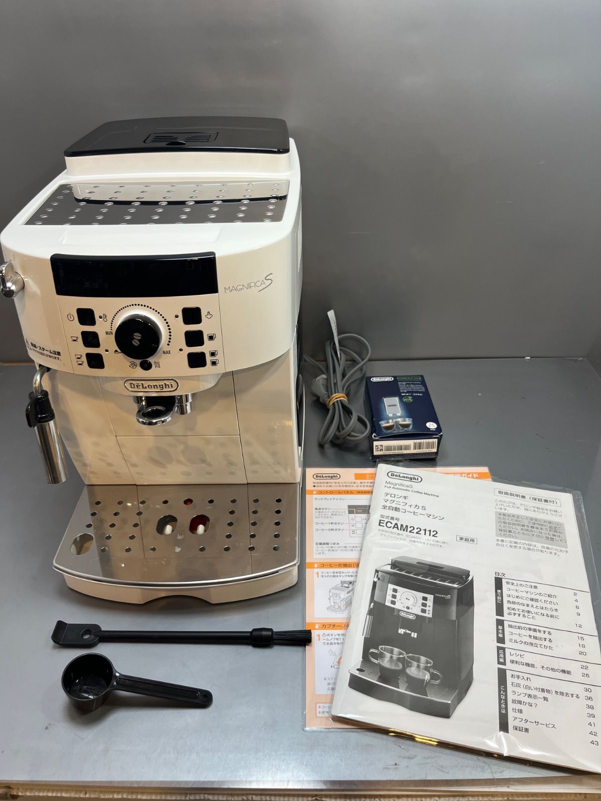 美品】 デロンギ（De'Longhi） 全自動コーヒーマシン 「マグニフィカS