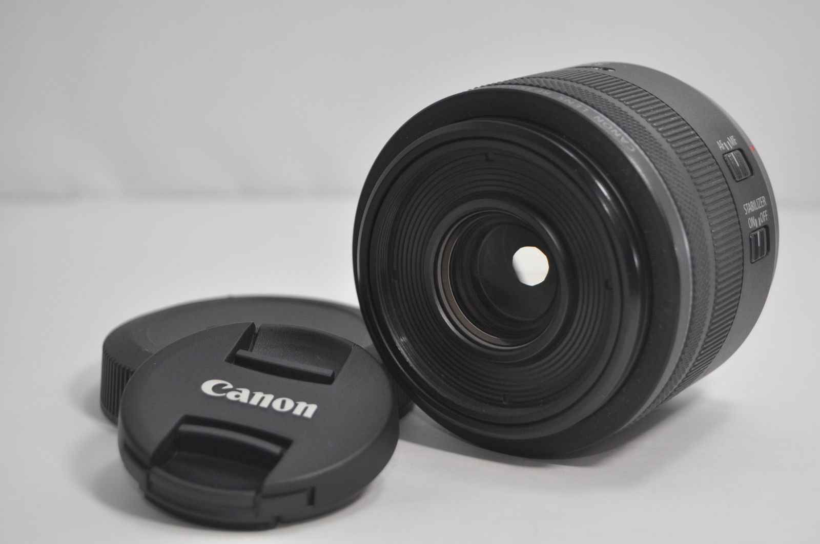 Canon キャノン RF35mm F1.8 マクロ IS STM 40,820円