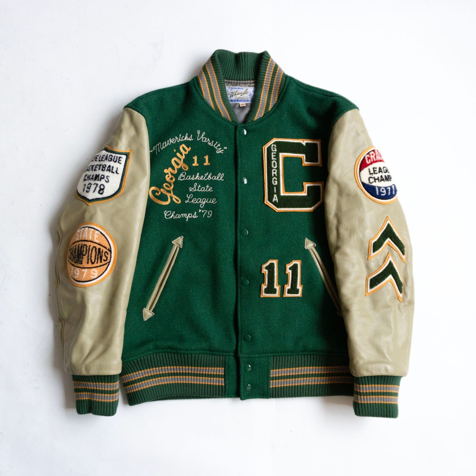 ホワイツビル スタジャン レザースリーブ ワッペン フルデコ 40 美品】WHITESVILLE【フルデコ レザースリーブ スタジャン】40