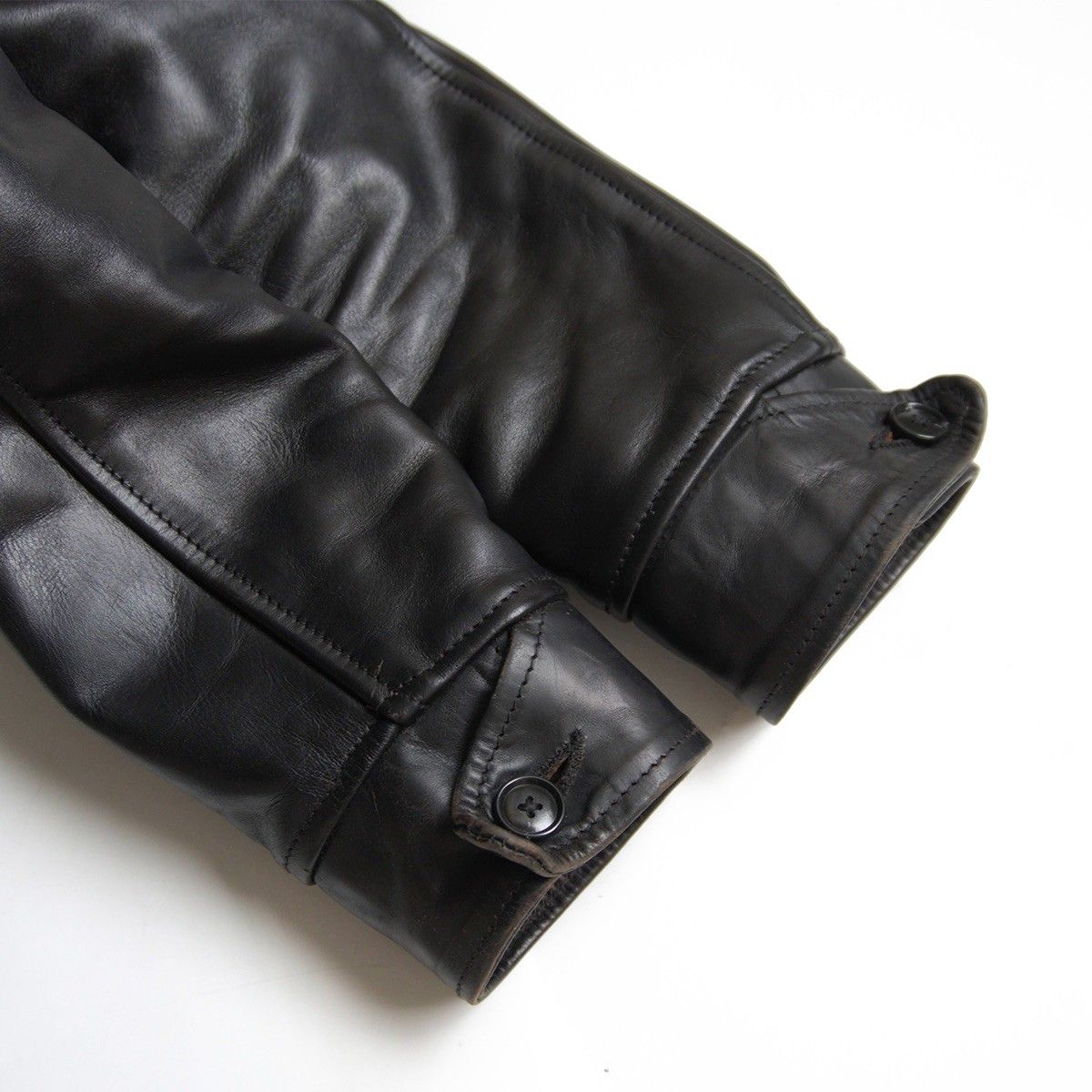 【ビッグサイズ42/美品】AERO LEATHER【ハーフベルト ホースハイド レザー ジャケット】 ブラック エアロレザー 26070458 ビッグサイズ42/美品】AERO LEATHER【ハーフベルト ホースハイド
