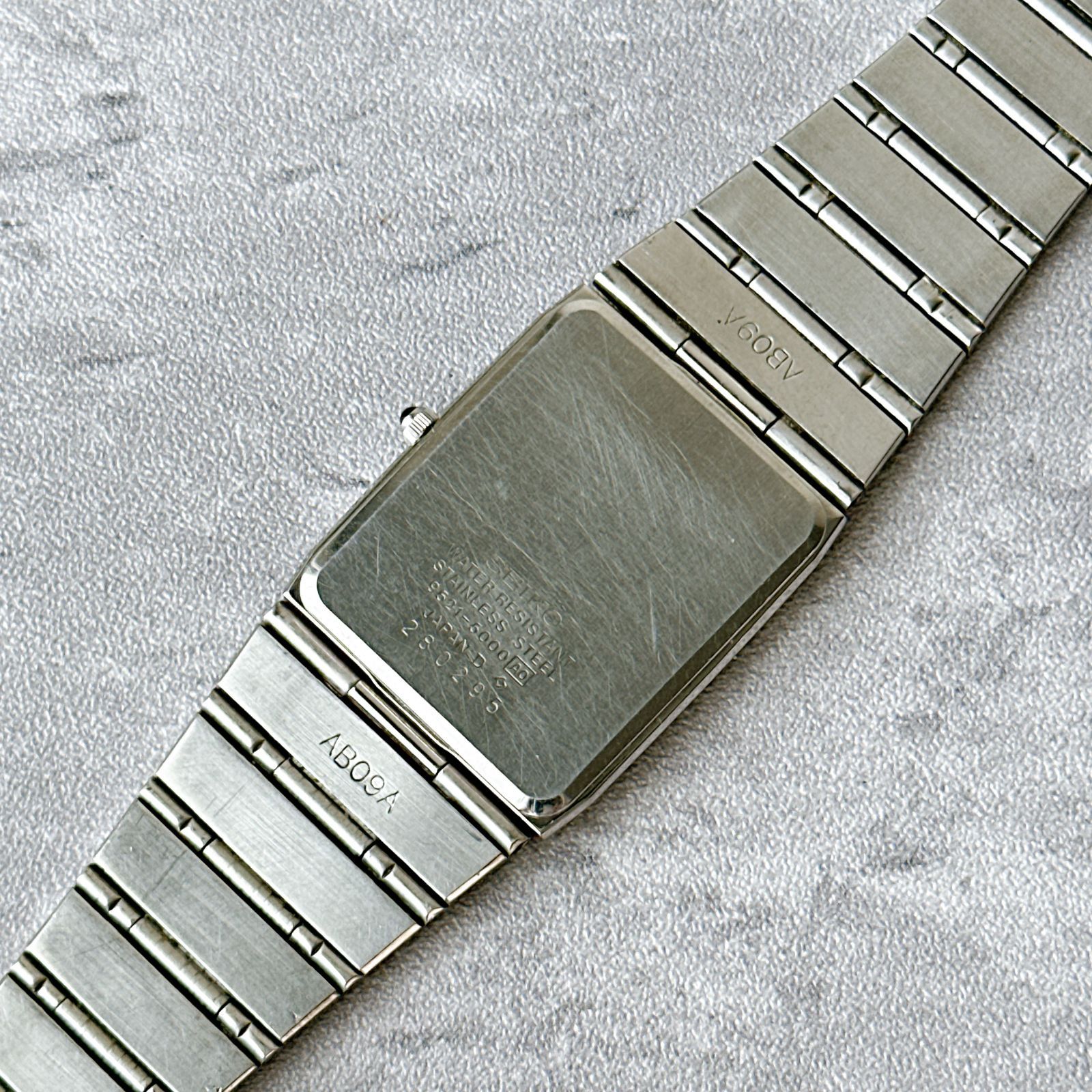 SEIKO Dolce セイコー ドルチェ 9521-5000 クォーツ スクエア 一体型