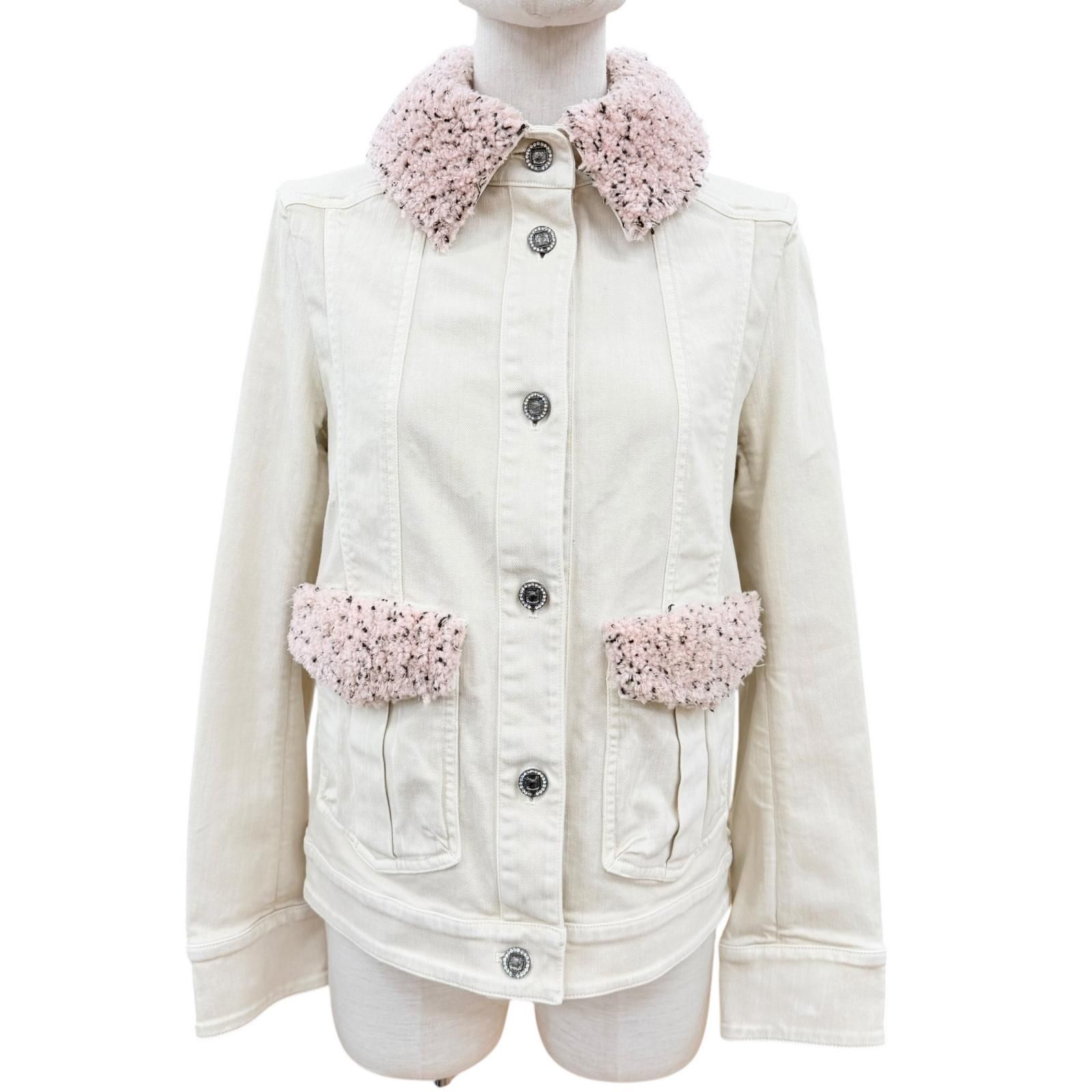 未使用品◇CHANEL シャネル 16B P54559 ストーン付きミニココボタン ボアカラー デニムジャケット アイボリー 34 イタリア製 レディース 150,000円