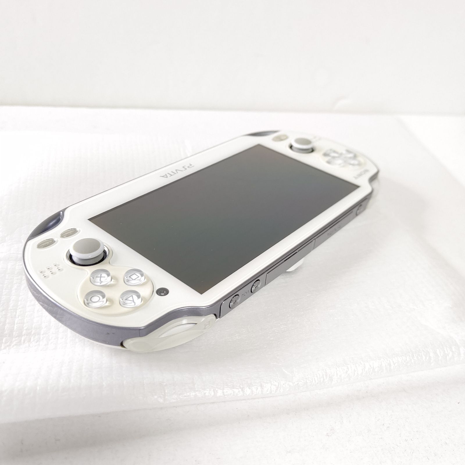 ソニー PSvita pch1100 クリスタルホワイト 極美品 セット ゲーム