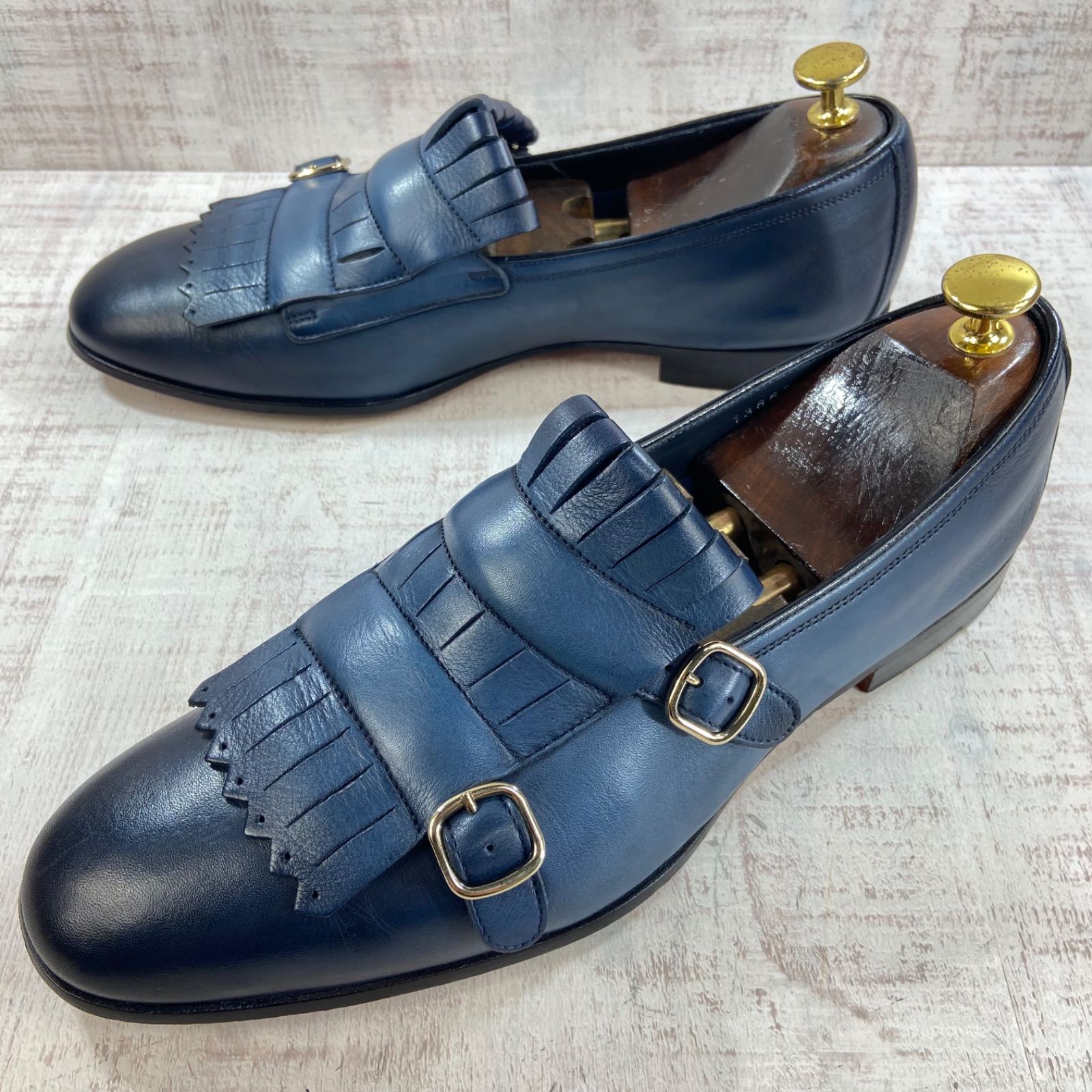 santoni タブルモンクストラップ　ストレートチップ サントーニ ダブルモンクストラップ ストレートチップ ダブルバックル ドレスシューズ サントーニのダブルモンクストラップをレビュー！手染めの色彩が