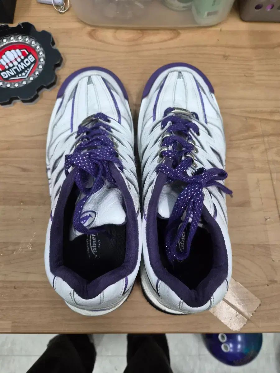 中古ボーリングシューズ バイネル 270 両手兼用