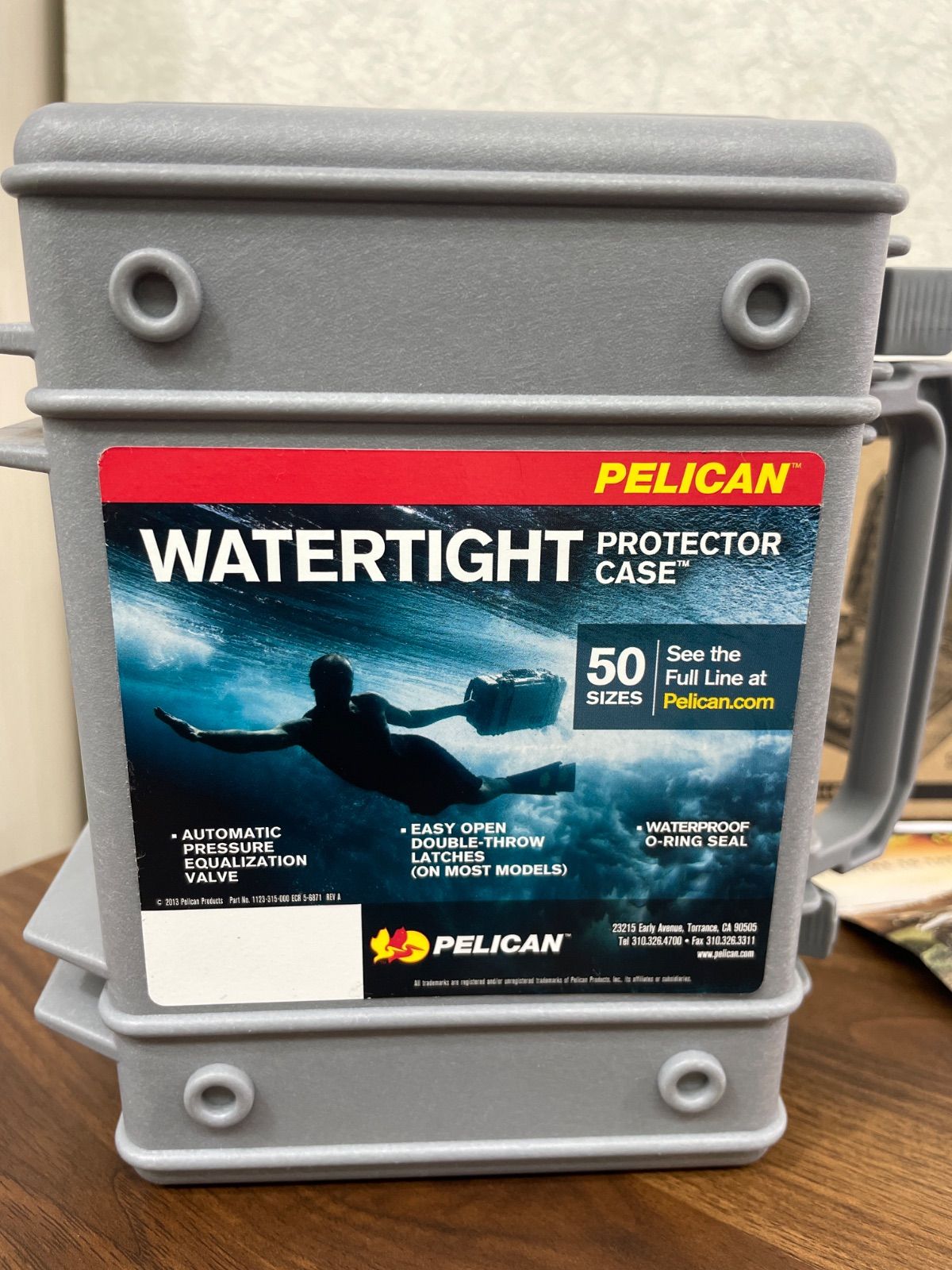 新品未使用】ペリカン Pelican ハードケース 小型ケース シルバー