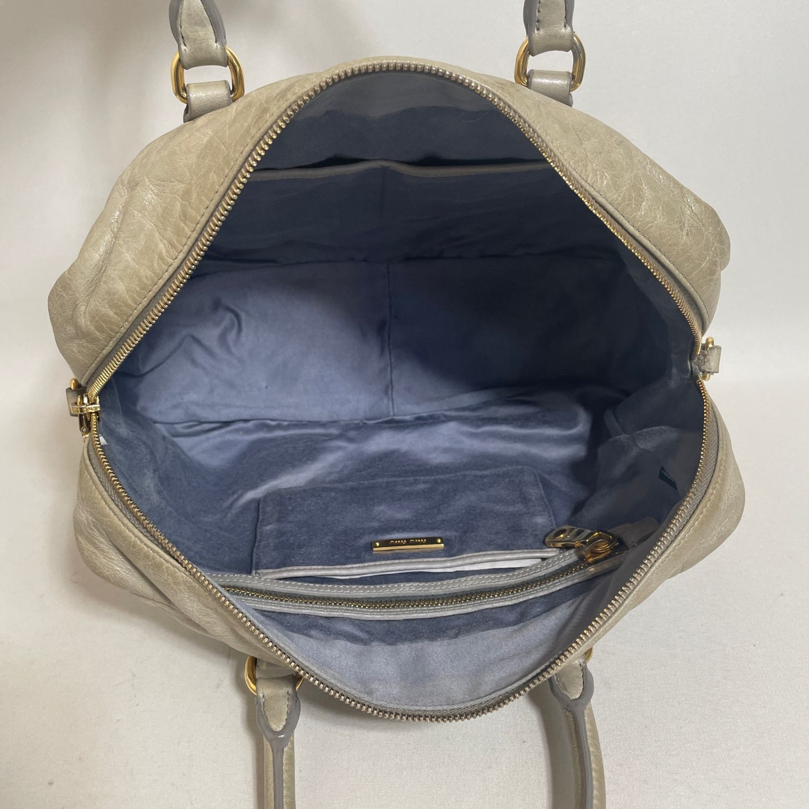 2607-107｜ミュウミュウ 2WAYハンドバッグ レザー グレー系 - メルカリ