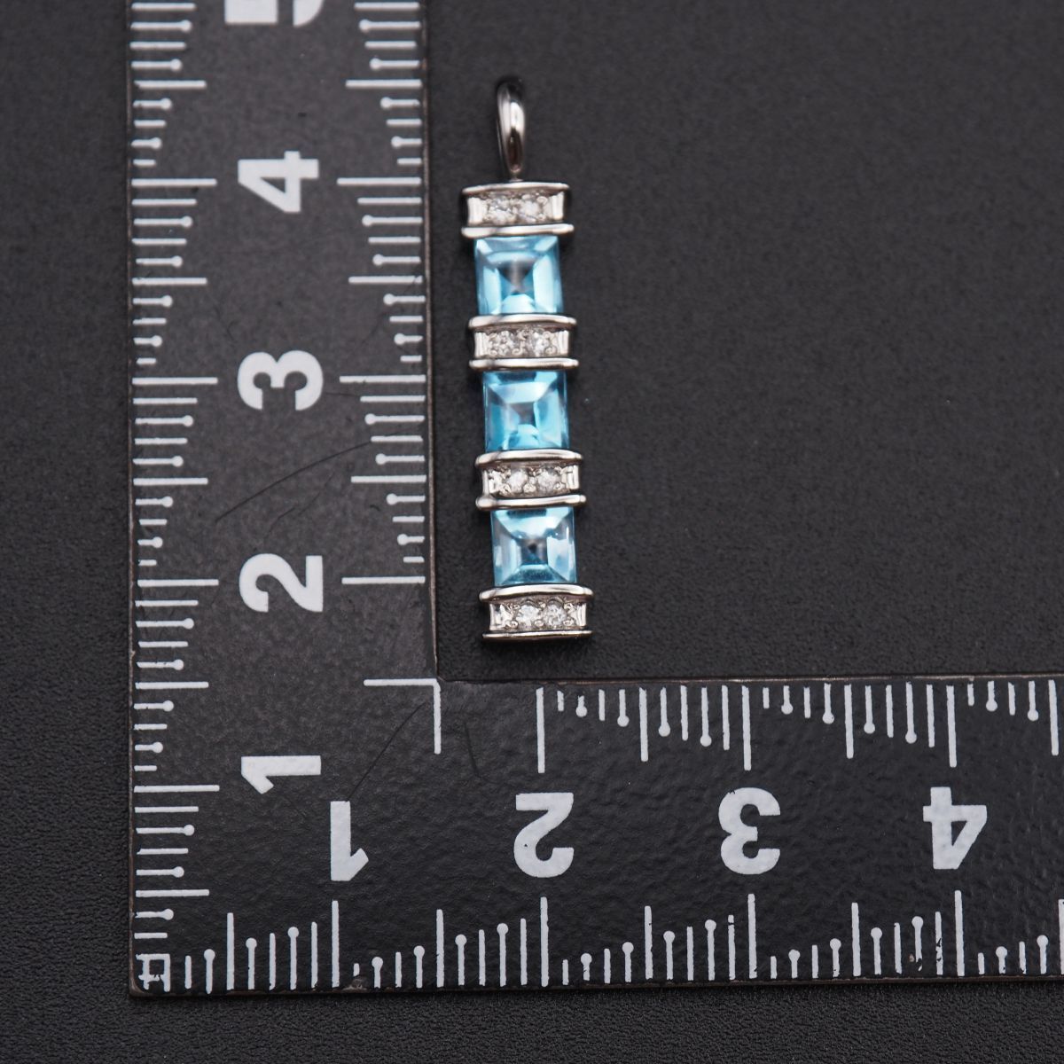 C274 ブルートパーズ 1.40ct SILVER刻印 ペンダント トップ デザイン