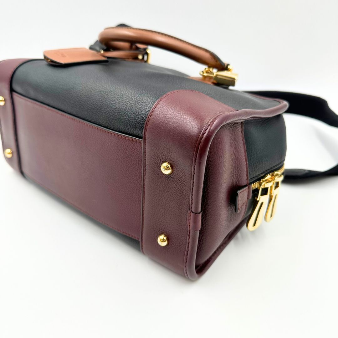 美品】Loewe アマソナ 28 アナグラム レザー 2WAY ハンドバッグ - メルカリ