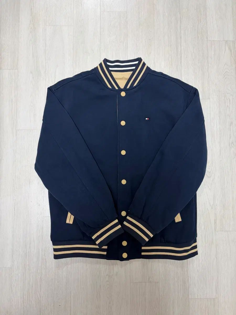 トミーヒルフィガー リバーシブル スタジャン ジャケット 新品 6,781円