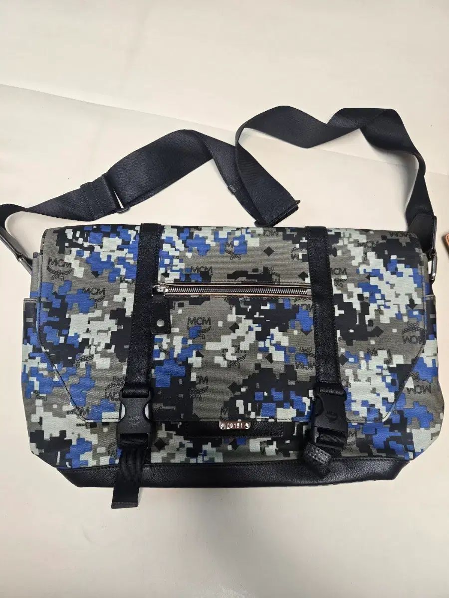 MCM カモフラージュ パータン クロスバック