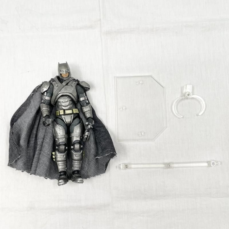 中古】現状渡 MAFEX マフェックス No.023 アーマード・バットマン