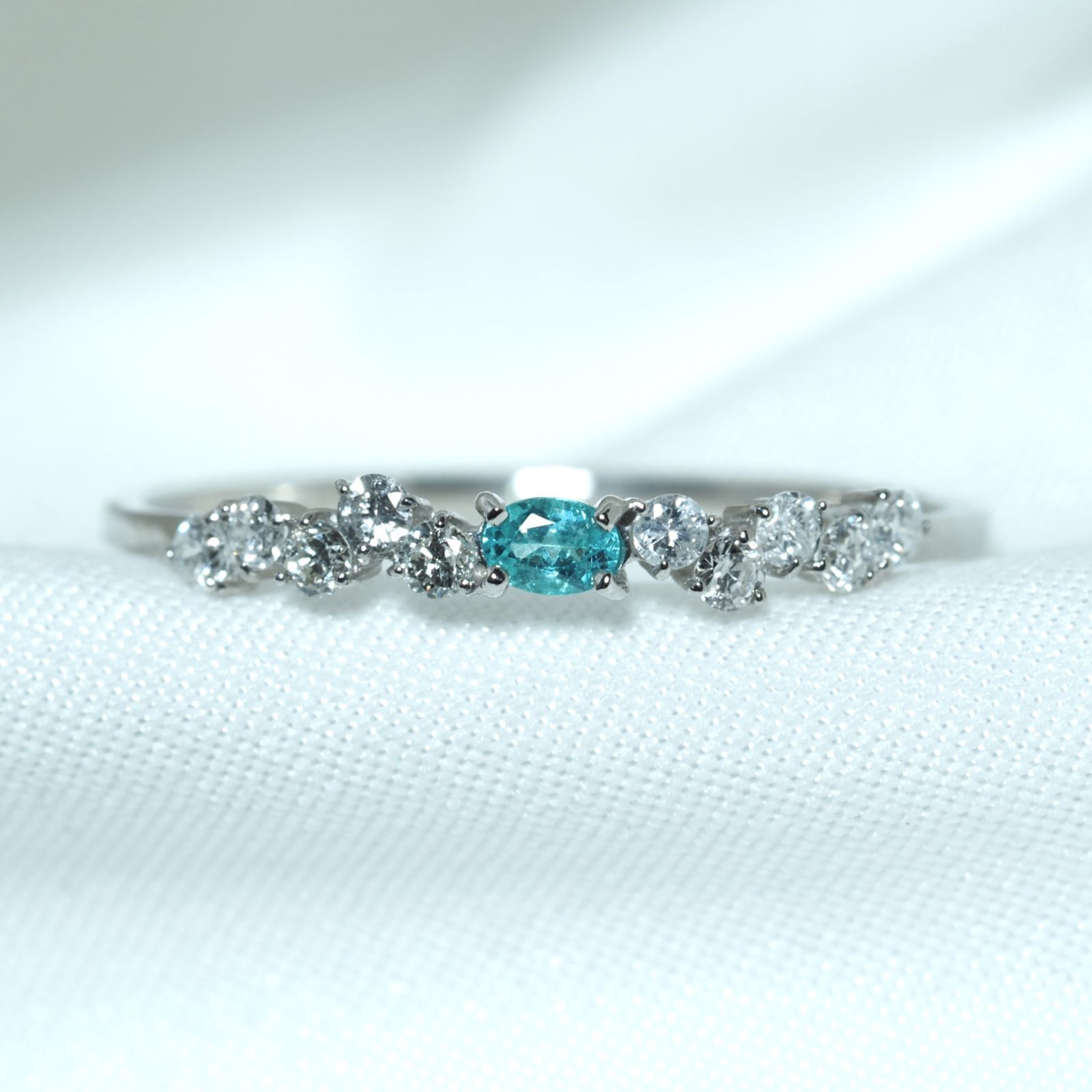 Paraiba tourmaline Brazilian ring 0.04ct d0.14ct pt900