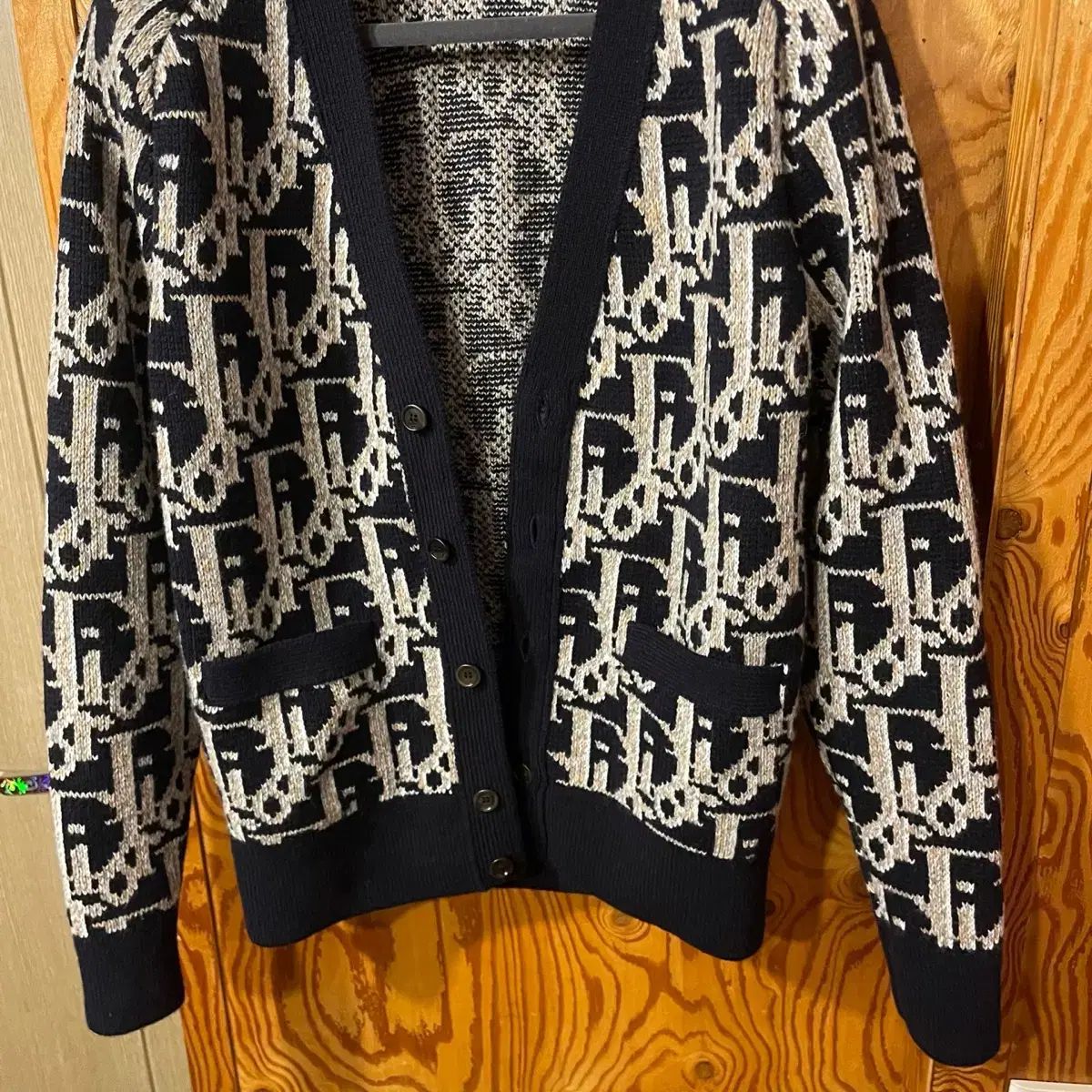 ディオール オブリーク カーディガン 出品