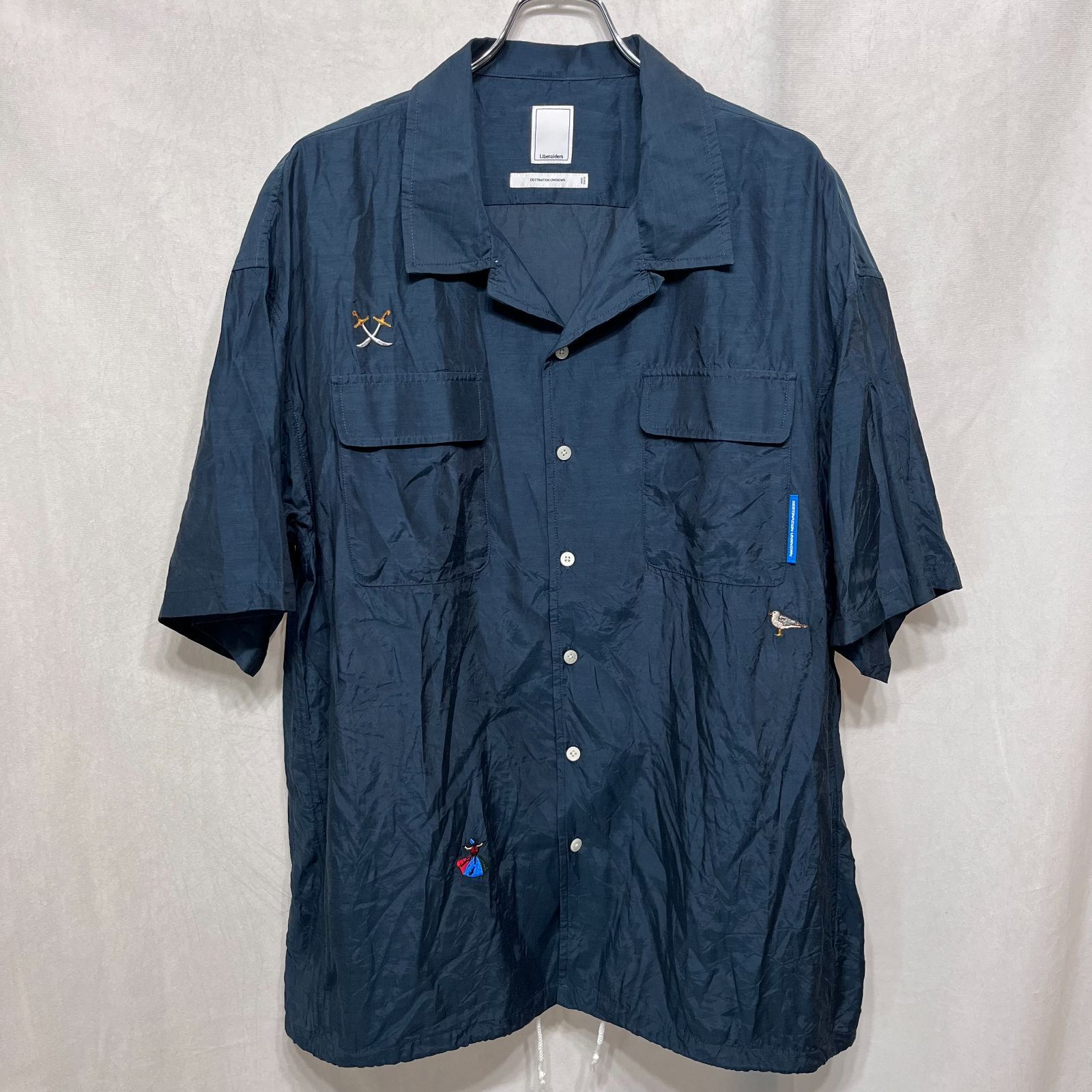 Liberaiders リベレイダース ● 26SS 732052601 COTTON RAYON S/S SHIRT サイドスリットポケット アイコンエンブロイダリー コットンレーヨンオープンカラー半袖シャツ