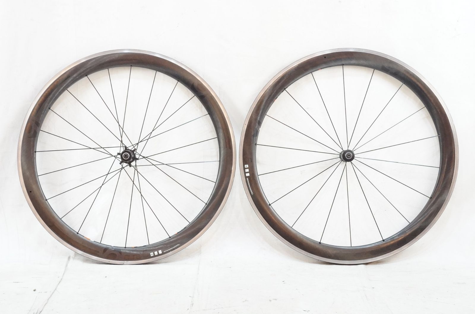 BONTRAGER 「ボントレガー」 AURA5 SHIMANO / SRAM 11s ホイールセット / バイチャリ浦和ベース