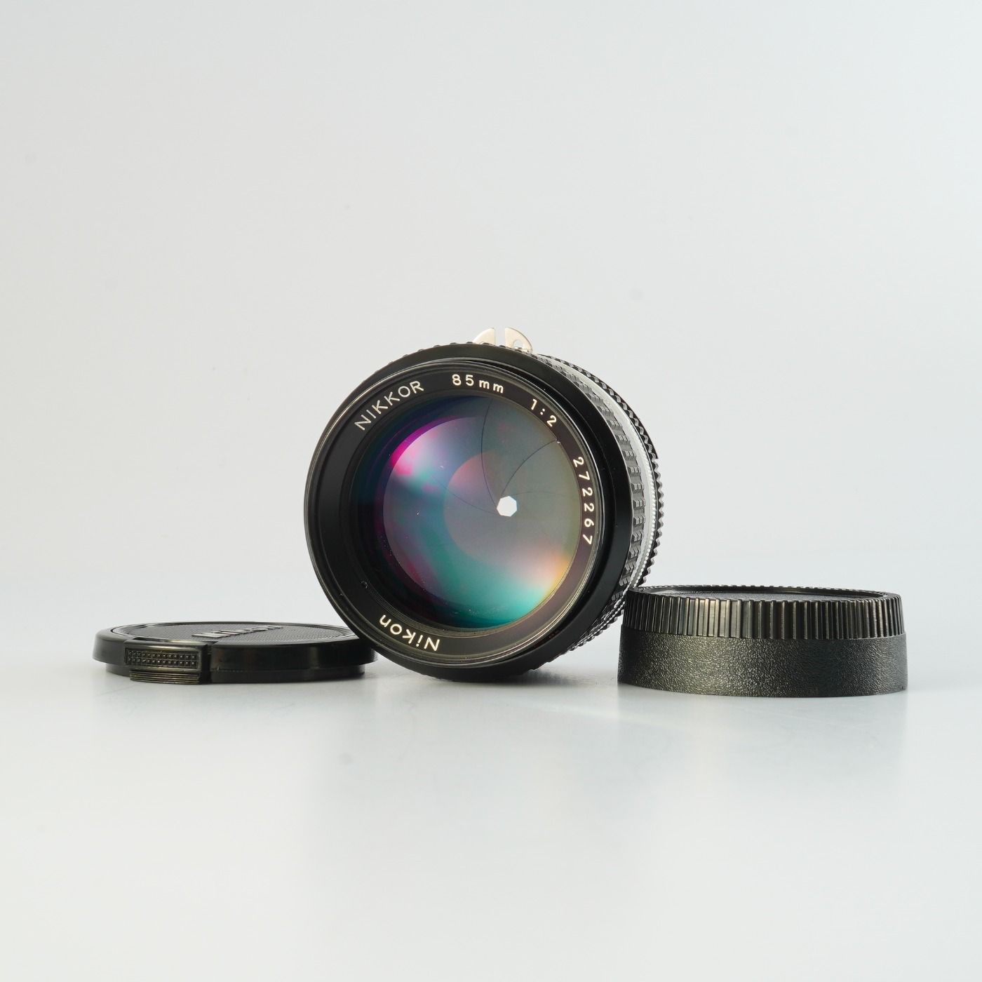 【Overhauled】 Nikon ニコン Ai-S NIKKOR 85mm F/2 単焦点レンズ Overhauled】 Nikon ニコン Ai-S NIKKOR 85mm F/2 単焦点レンズ - メルカリ