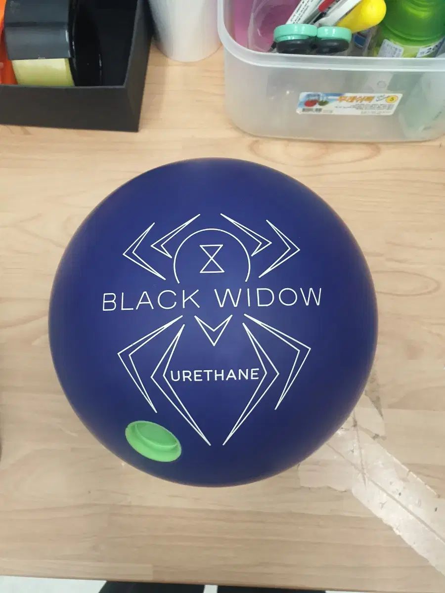 中古ボーリングボール 15p black widow（ブラックウィドウ） ウレタン