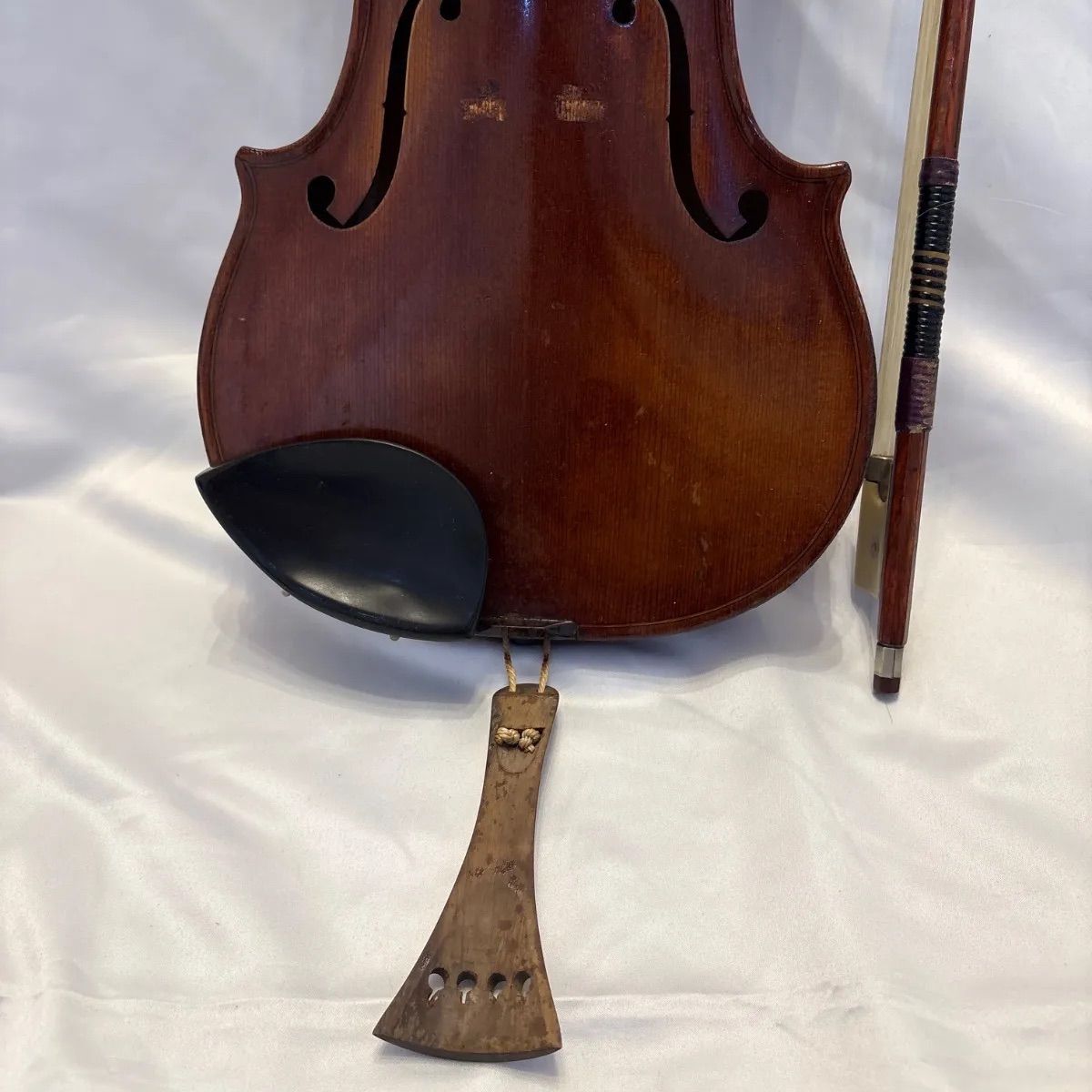 中古保管品】鈴木バイオリン研究所 フルサイズ バイオリン 弓 ケース付