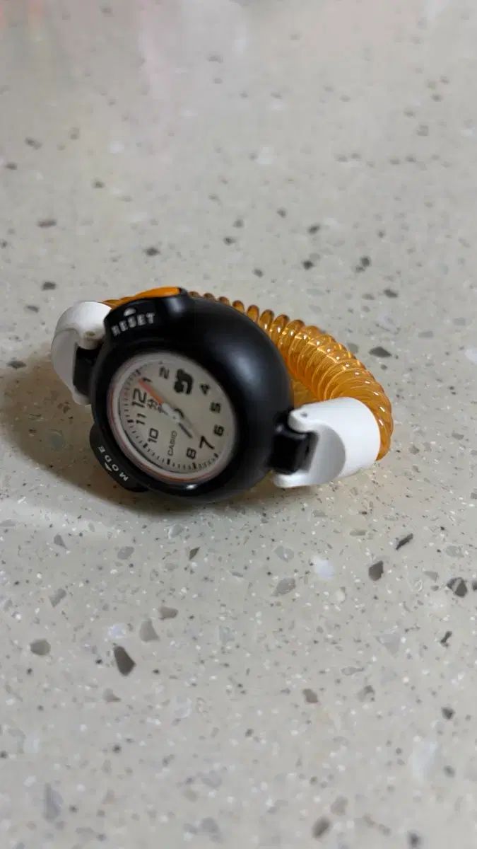 カシオ サウナ時計 15,575円