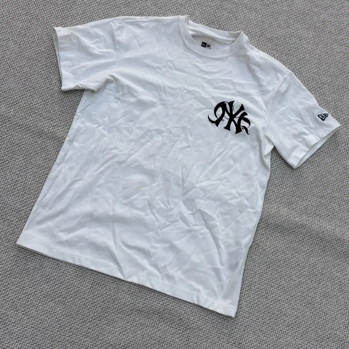 90 防弾 X MLB X ニューエラ ブラックスワン 半袖 Tシャツ 0724E