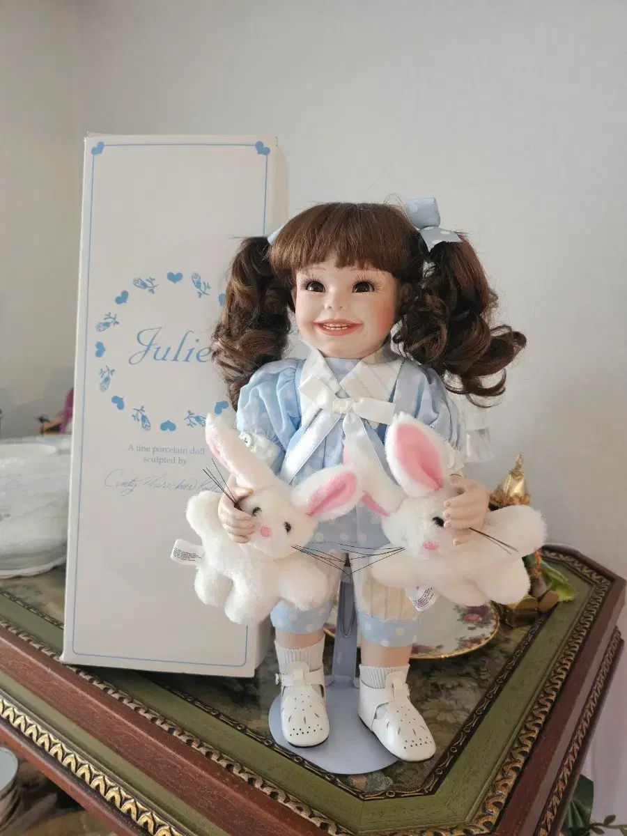Cindi Loo Julie ぬいぐるみ うさぎと一緒のポーセリン ぬいぐるみ 8,461円