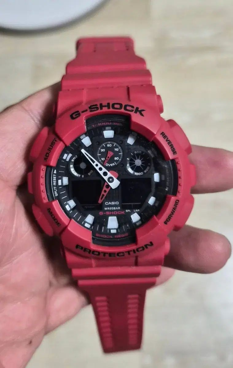 CASIO G-SHOCK (ほぼ新品)