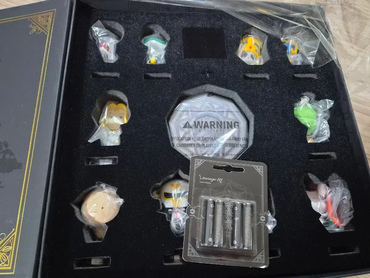 リネージュM アートトイ セントルイス パラディン フルセット 新品 7,490円