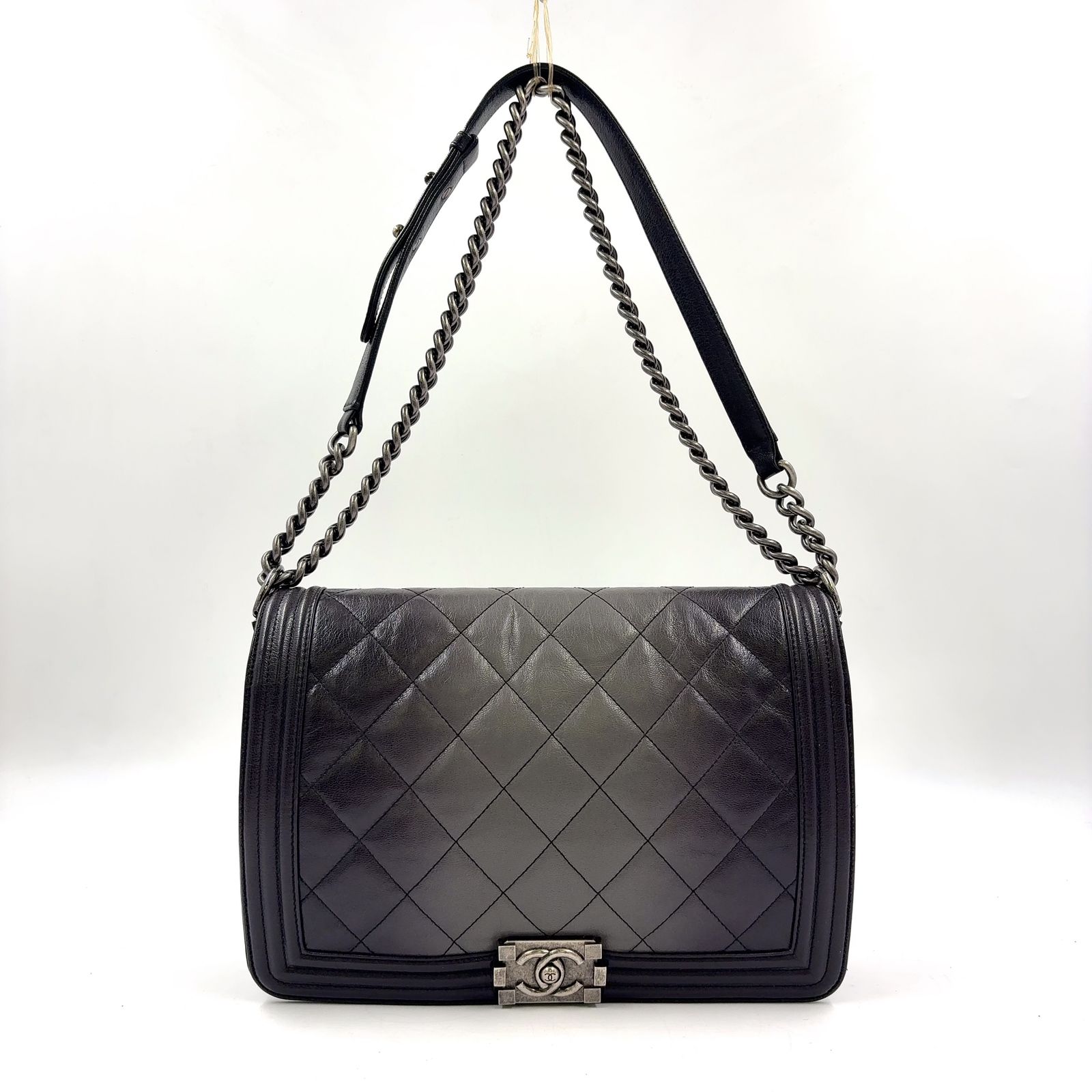 【新着】CHANEL ボーイシャネル ラージ シェブロン チェーンショルダーバッグ レザー ブラック ショルダーバッグ ブラック