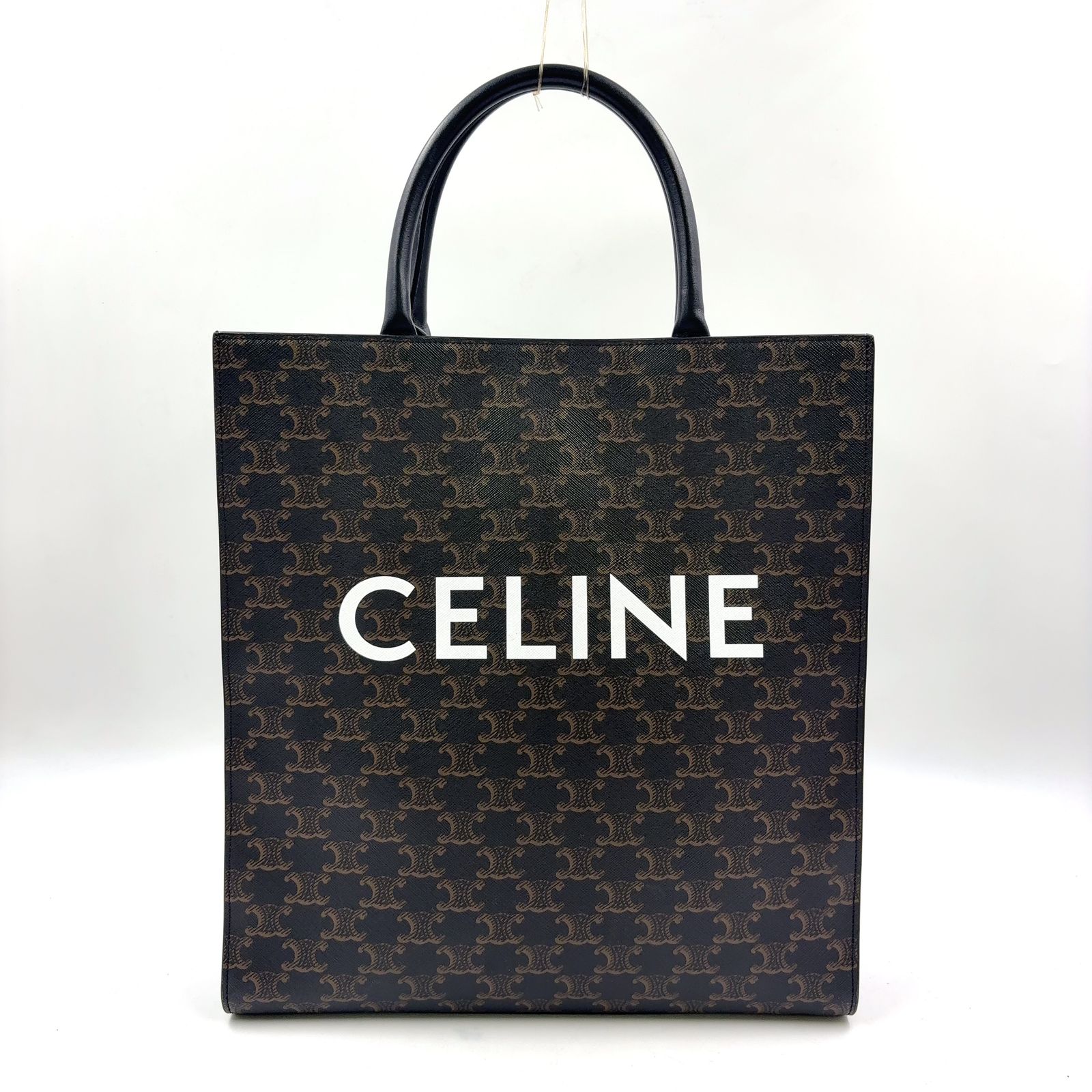 【新着】CELINE トリオンフ バーティカル カバ ミディアム レザー、コーティングキャンバス ブラウン、ブラック トートバッグ ゴールド 81,432円