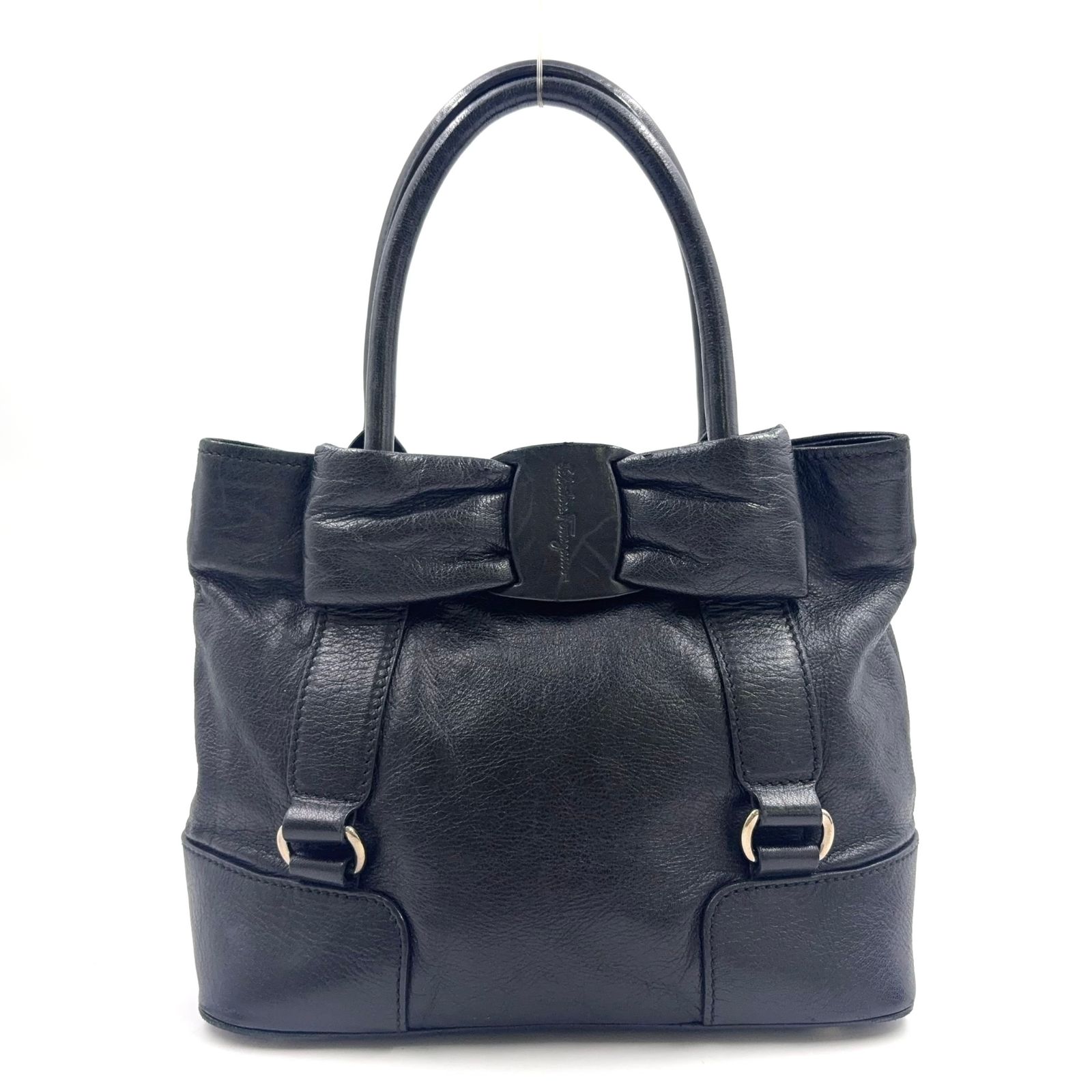 【新着】Salvatore Ferragamo ヴァラリボン レザー ブラック ハンドバッグ シルバー