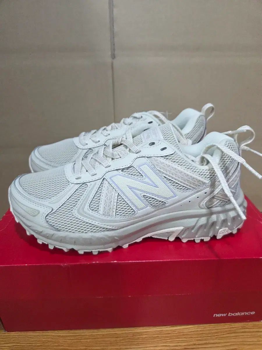 ニューバランス MT410SA5 225サイズ 新品
