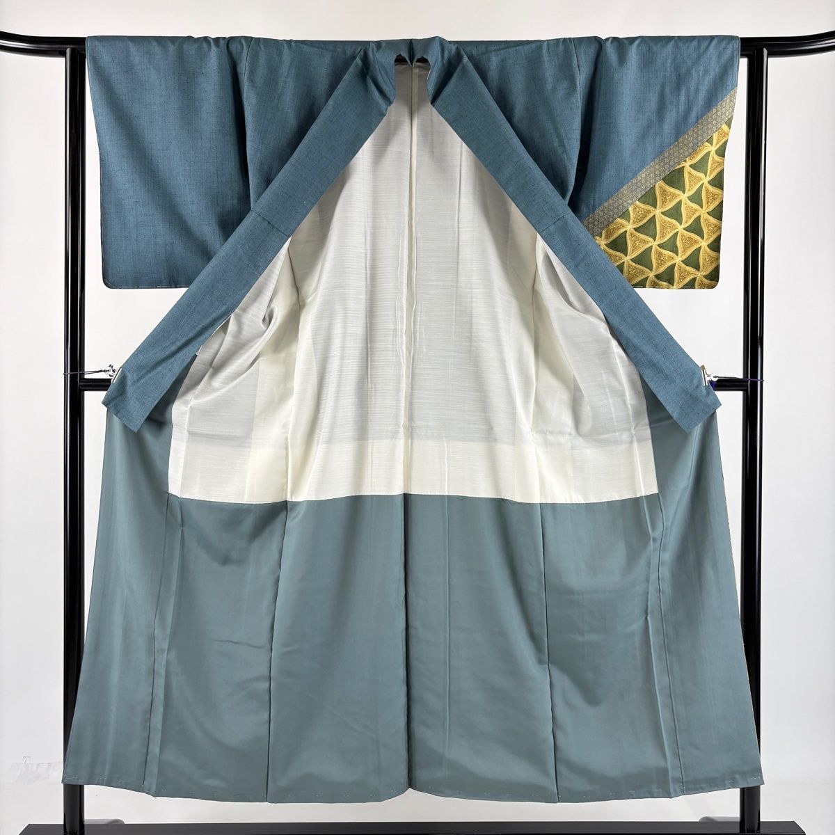 【美品】 付下げ 身丈150.5cm 裄丈62.5cm S 袷 紬地 落款 幾何学 小花 金彩 青緑 正絹 秀品 【中古】