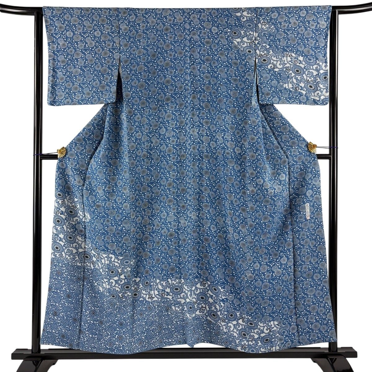 【美品】 付下げ 身丈153cm 裄丈63cm S 袷 落款 菊唐草 霞 縮緬 藍色 正絹 名品 【中古】 12,008円