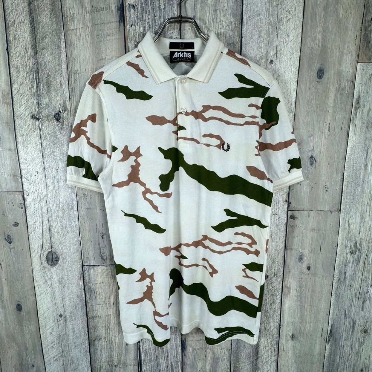 FRED PERRY フレッドペリー Arktis LIMITED アークティス リミテッド コラボ UKミリタリー 特殊部隊 迷彩 カモフラ CAMO 半袖 総柄 ポロシャツ メンズ S サイズ