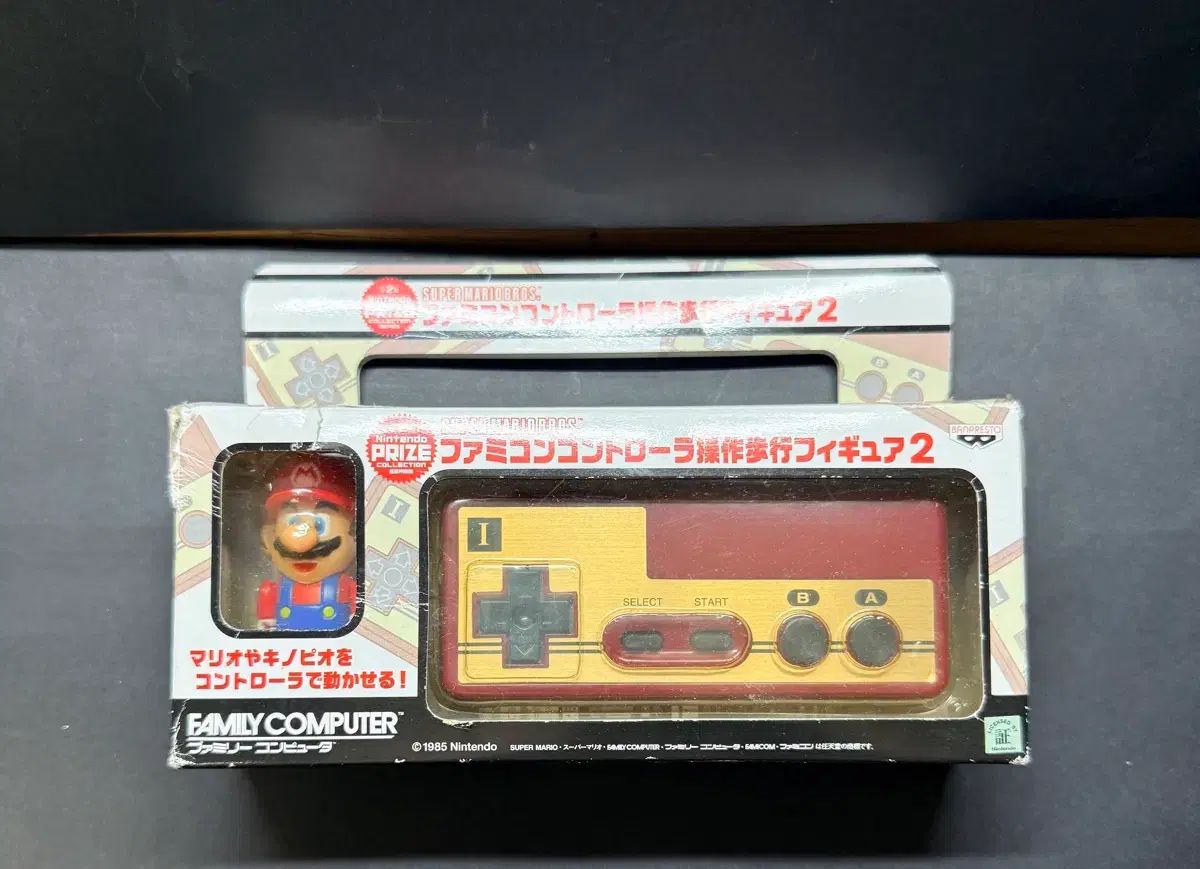 古典 SUPER マリオブラザーズ ファミコン コントローラー 操作 歩行 フィギュア