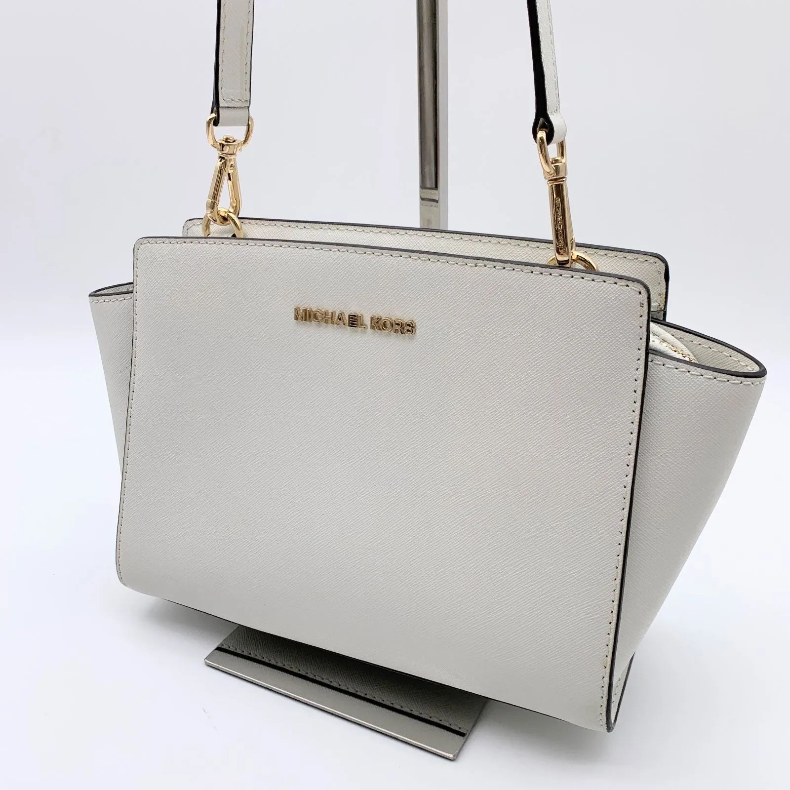 MICHAEL KORS マイケルコース ショルダーバッグ 斜め掛け サフィアーノ 